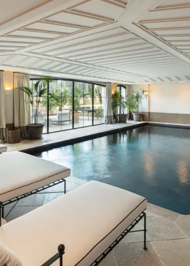 Heated Pools - Luxury Villas for rent